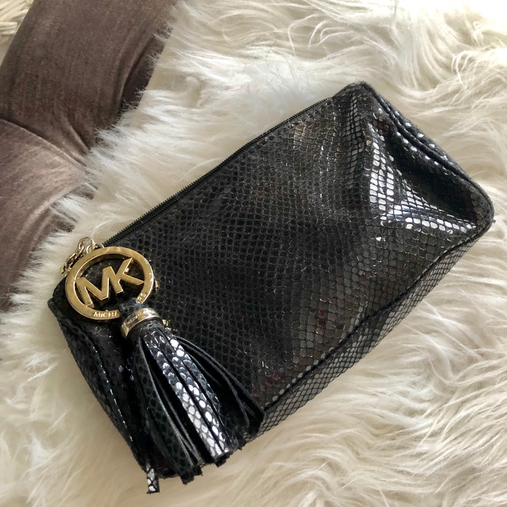 Michael Kors Hand Clutch